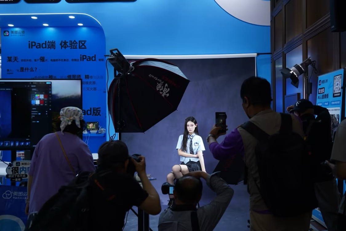 “把修图工作室装进平板”，美图云修推出iPad版