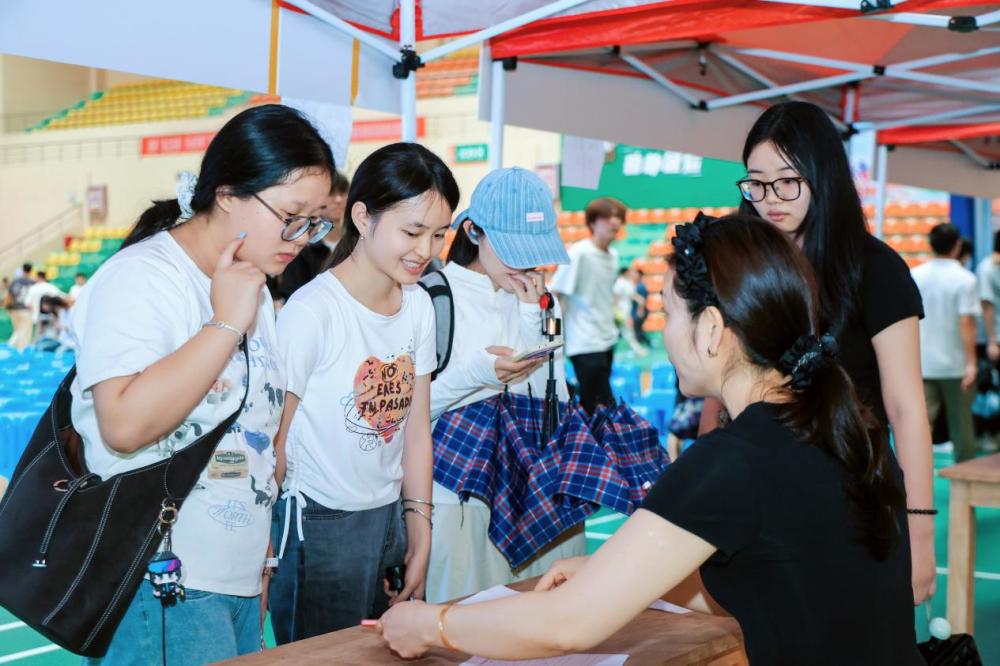 “数智青春 智汇未来”江西省就业推介活动举办