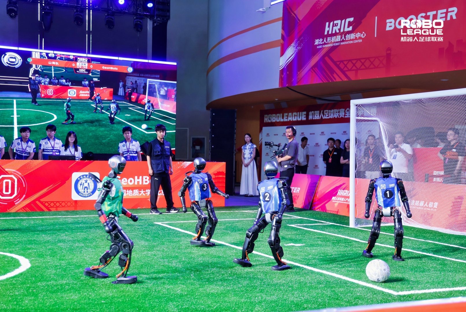 解码2026 RoBoLeague机器人足球联赛背后的产业力量