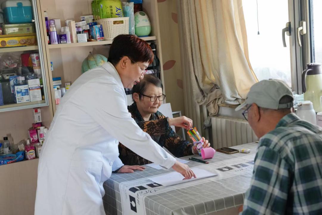 基层暖医 守护京城 | 签约相伴守护朝夕 家庭医生筑牢基层暖心健康防线
