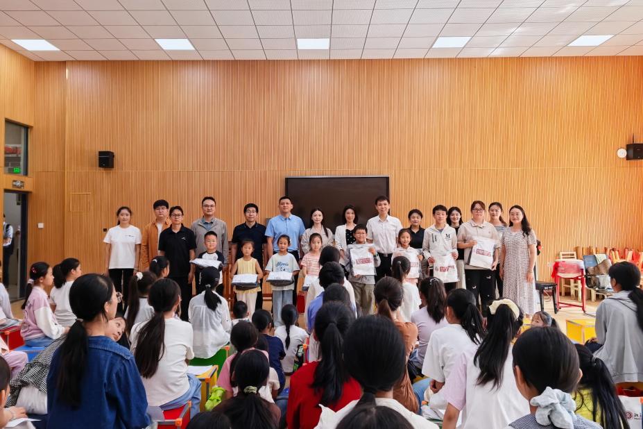 北京大学力学与工程科学学院赴云南开展定点帮扶捐赠暨调研交流