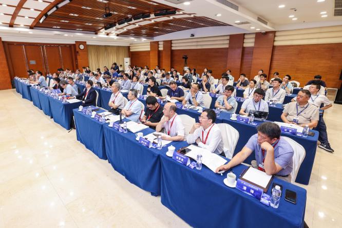 中国科协年会“新型电池与储能关键材料”专题论坛举办