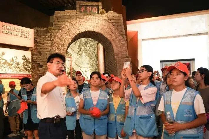 跨越三千公里的“行走课堂”