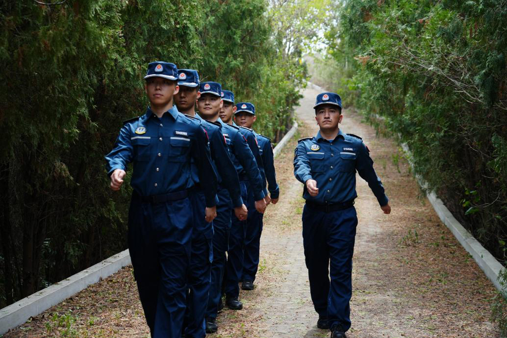 哨兵·中国丨长岛海警:人脱一层皮,岛披一层钢 哨兵·中国丨长岛海警:人脱一层皮,岛披一层钢