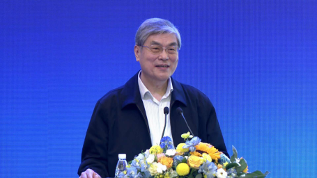潘云鹤：人工智能应用的先发区要鼓励使用中国自己的平台