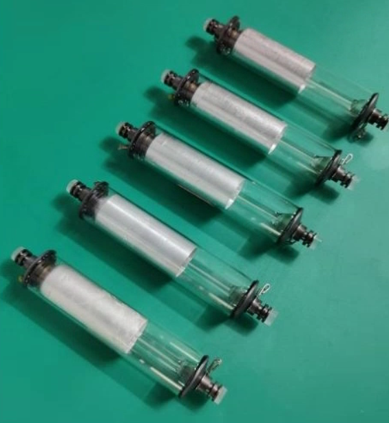 可伐-玻璃组装式(无吹制)氦氖激光器研制成功并批产