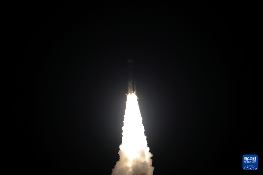 我国成功发射卫星互联网低轨卫星
