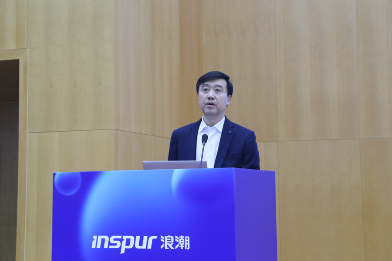 浪潮智能终端合作伙伴大会举办，发布10余款新品