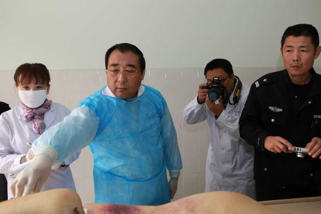 圭映初心 臬铸丹青——记九三学社中央原副主席丛斌院士