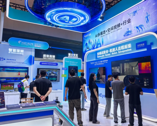 WAIC 2026｜当虹科技以AI多模态“四力”打通虚实边界